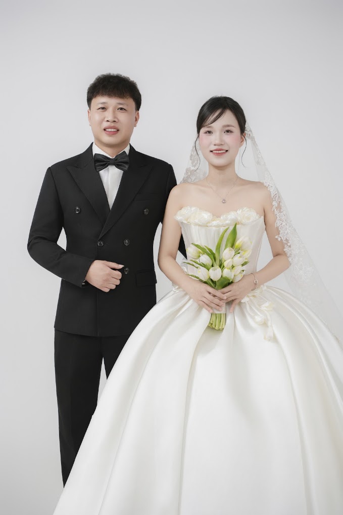 Ảnh cưới Hậu Vi và Dung Nguyễn